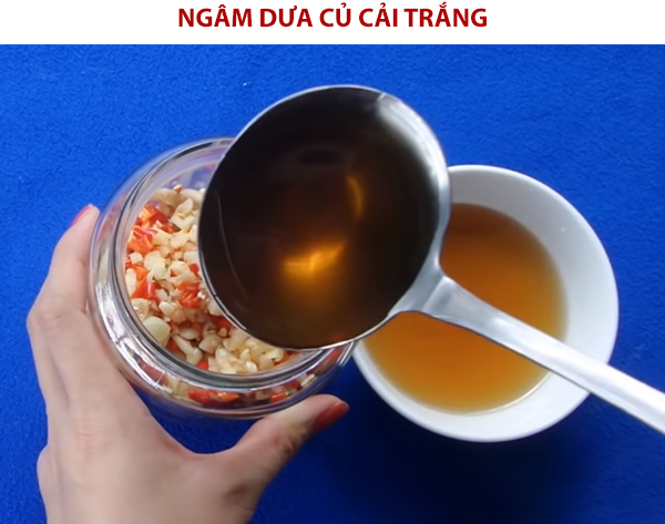 Ngâm củ cải trắng 1 ngày