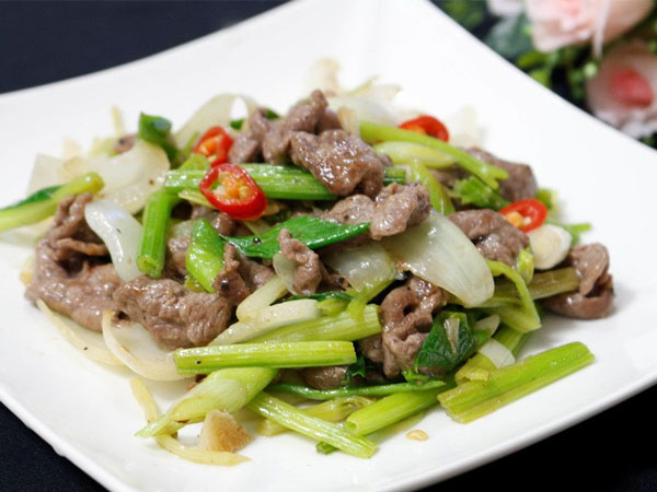 Bò xào củ hành