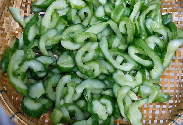 Cách làm dưa món bằng dưa leo