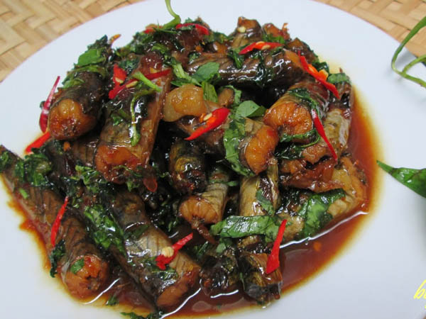 cá kèo kho rau răm