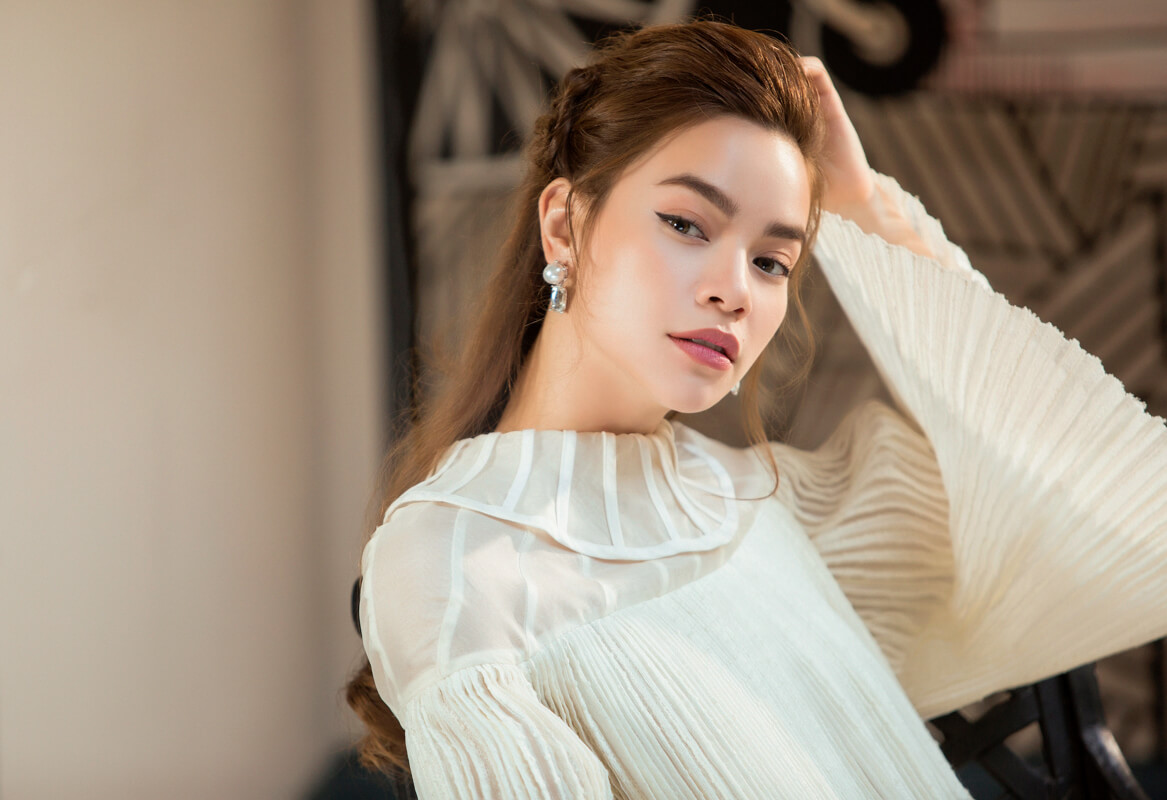 Top 4 nghệ sĩ nữ được khán giả đón nhận khi “đá chéo sân” làm ca sĩ
