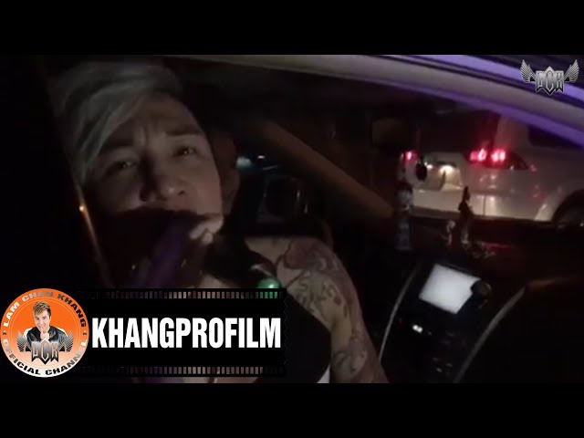 Lâm Chấn Khang ngẫu hứng song ca cùng người bán hàng tại bến phà Vàm Cống