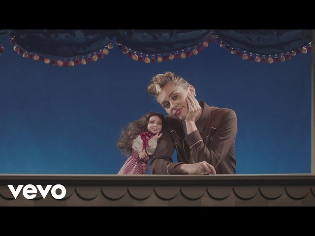 Younger Now - Miley Cyrus (MV Official)