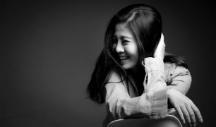 Mai Phương được tặng thuốc đặc trị ung thư và hơn 850 triệu đồng